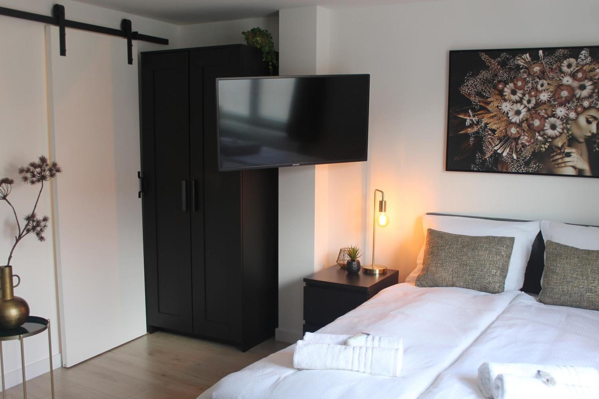 B&K Urban City Suites Тилбург Екстериор снимка