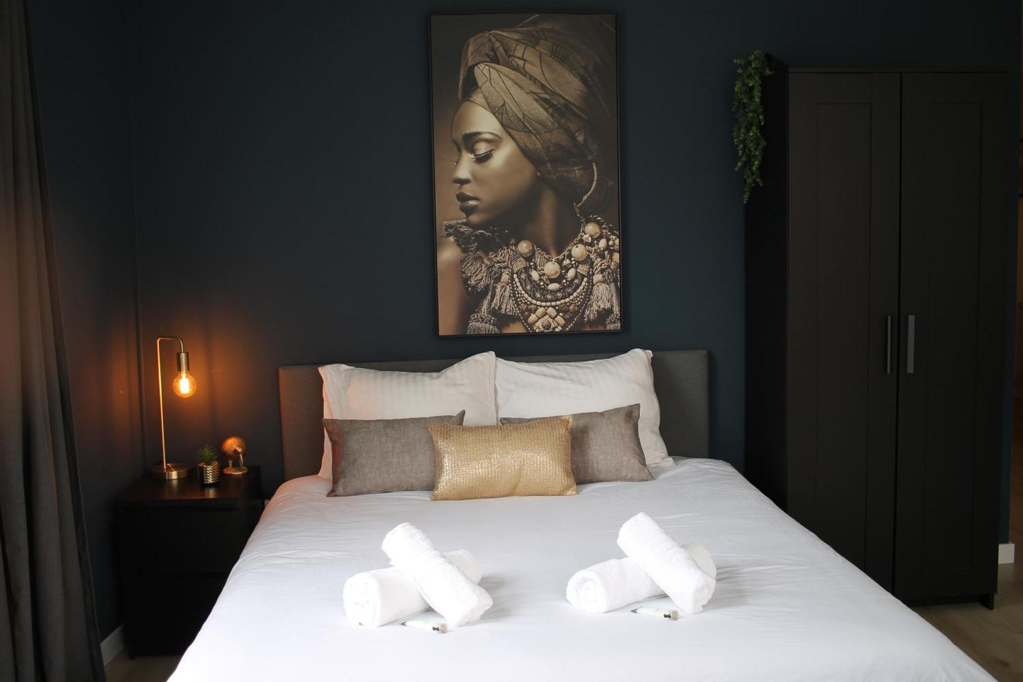 B&K Urban City Suites Тилбург Екстериор снимка