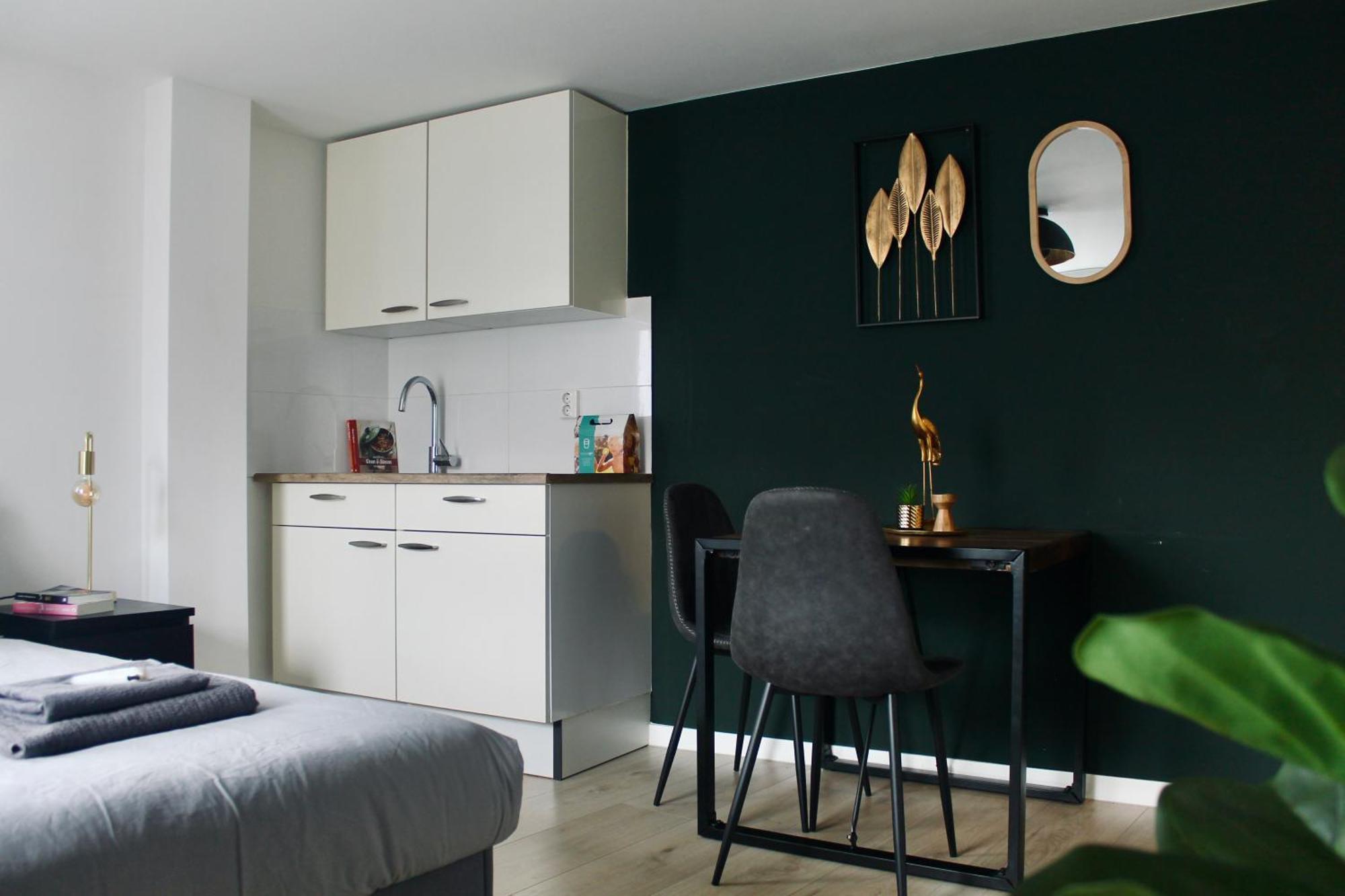 B&K Urban City Suites Тилбург Екстериор снимка