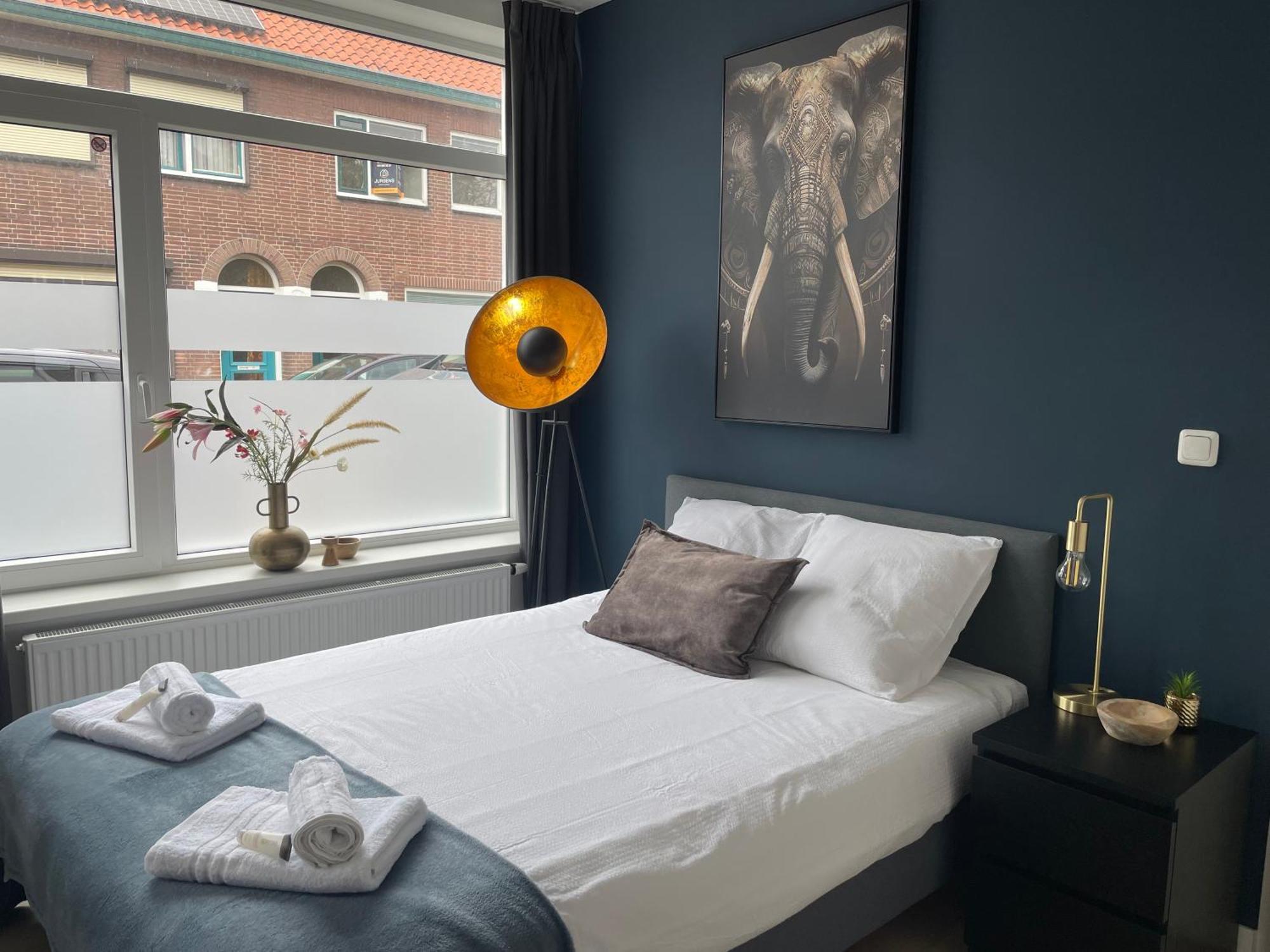 B&K Urban City Suites Тилбург Екстериор снимка