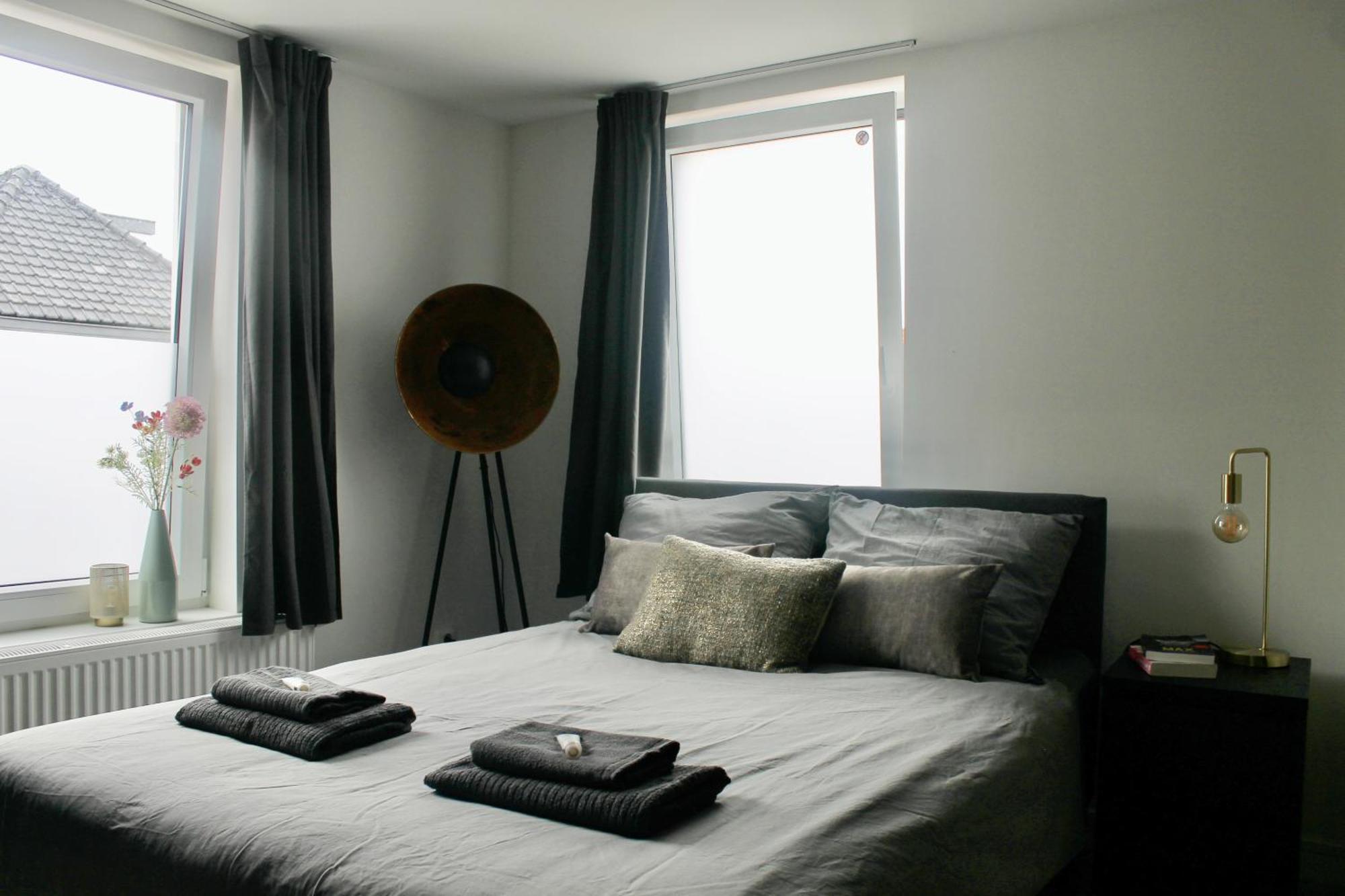 B&K Urban City Suites Тилбург Екстериор снимка
